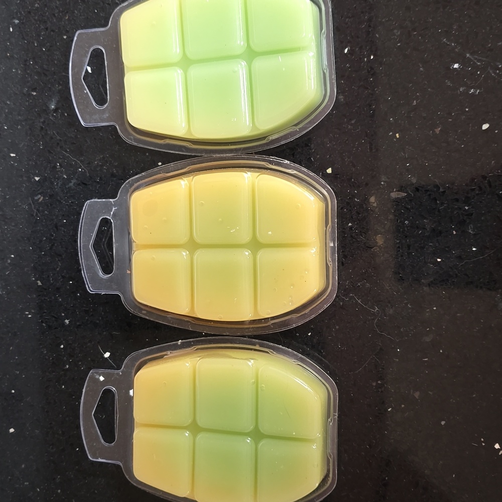 NIP. Candle Warmers Pineapple Cilantro Wax Melts. Set Of 3 - Picture 3 of 3